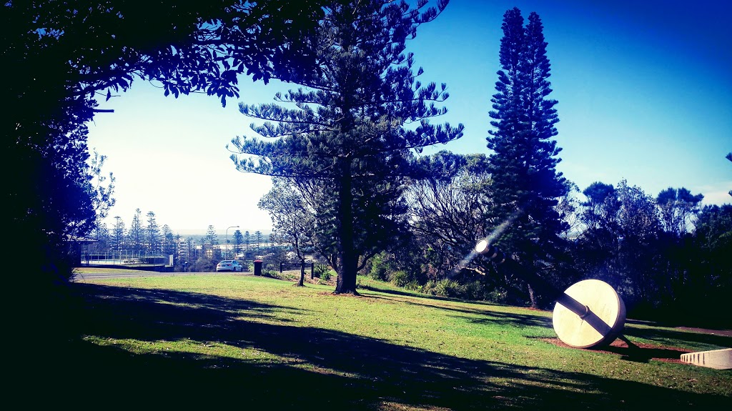 Breakers Holiday Units | 2 Hill St, Port Macquarie NSW 2444, Australia | Phone: (02) 6584 3837