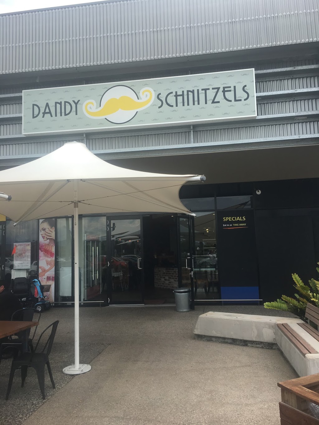 Dandy Schnitzels | meal takeaway | 12/16-38 Main St, Burdell QLD 4818, Australia | 0747894828 OR +61 7 4789 4828