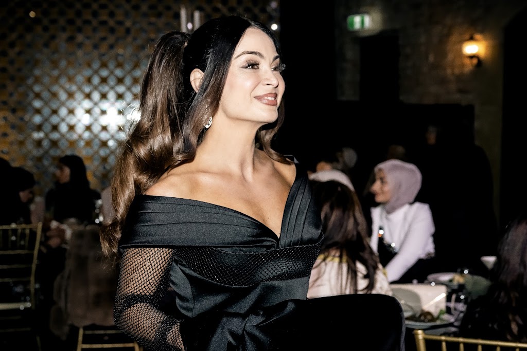 Glow By Aasmi Makeup Artist | 59 Minnesota Rd, Hamlyn Terrace NSW 2259, Australia | Phone: 0410 564 282