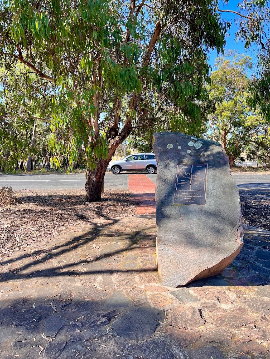 Serviceton Rest Area | parking | Western Hwy, Serviceton VIC 3420, Australia | 0383913216 OR +61 3 8391 3216