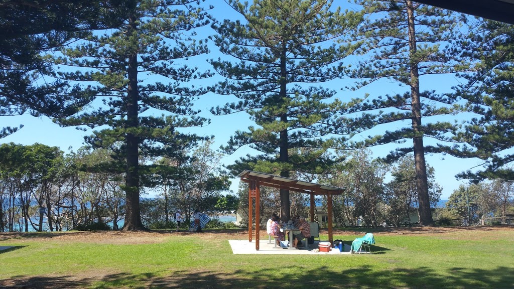 Swadling Park | park | 203 Bay Rd, Toowoon Bay NSW 2261, Australia