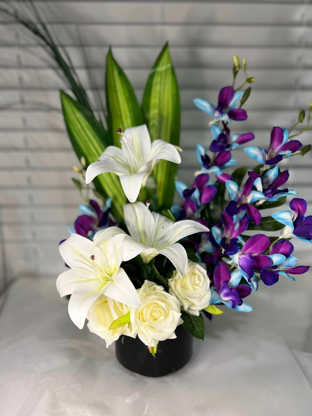 Forever Blooming | 11 Hall St, Peak Crossing QLD 4306, Australia | Phone: 0423 786 095