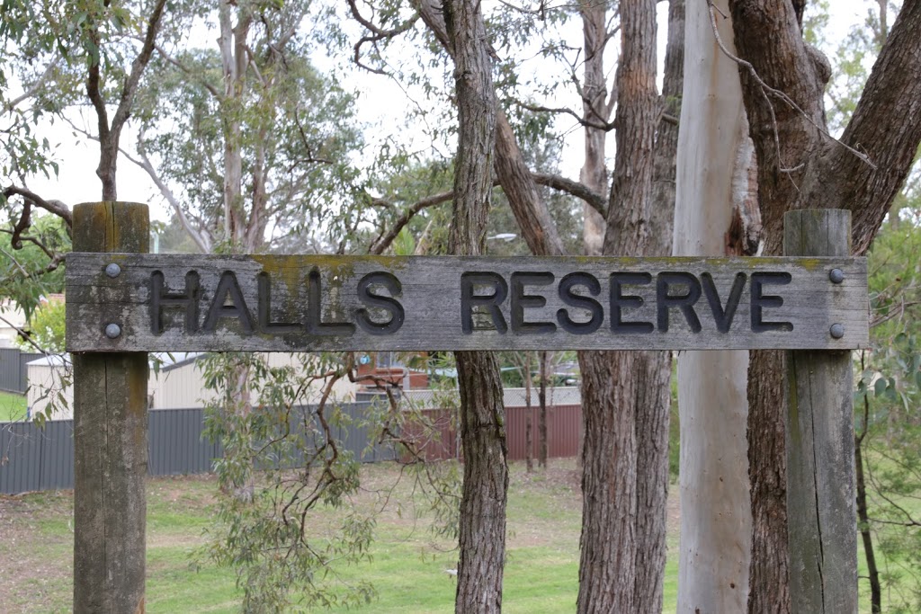 Halls Reserve | park | Milne St, Tahmoor NSW 2573, Australia