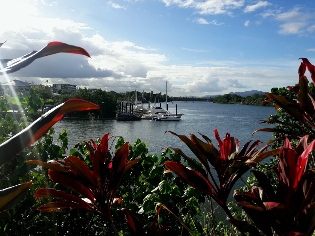 Innisfail Bowls Club | 1 The Corso, Innisfail QLD 4860, Australia | Phone: (07) 4061 1250