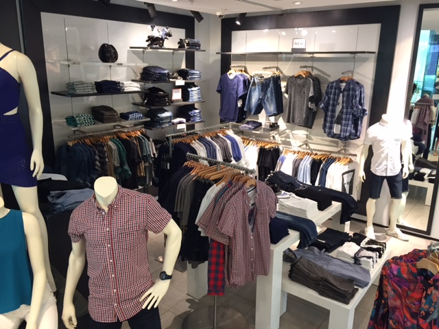 Guess | clothing store | Shop T111, Level 1, Crown Casino, 8 Whiteman Street, Southbank VIC 3006, Australia | 0396864101 OR +61 3 9686 4101