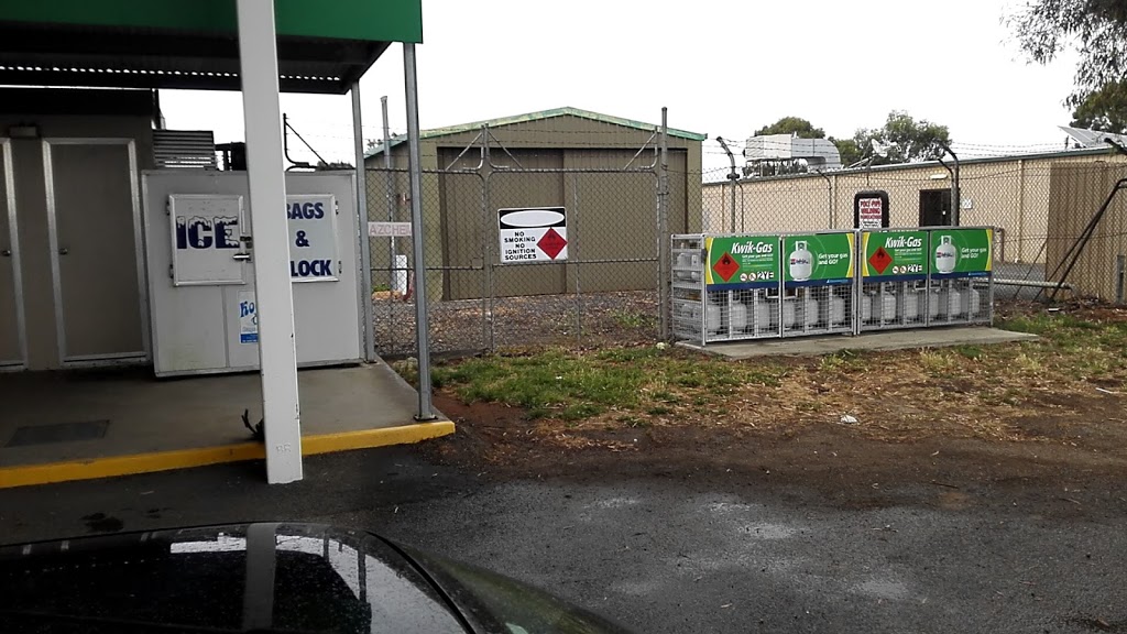 BP | gas station | Murray Valley Hwy, Cobram VIC 3644, Australia | 0358722847 OR +61 3 5872 2847