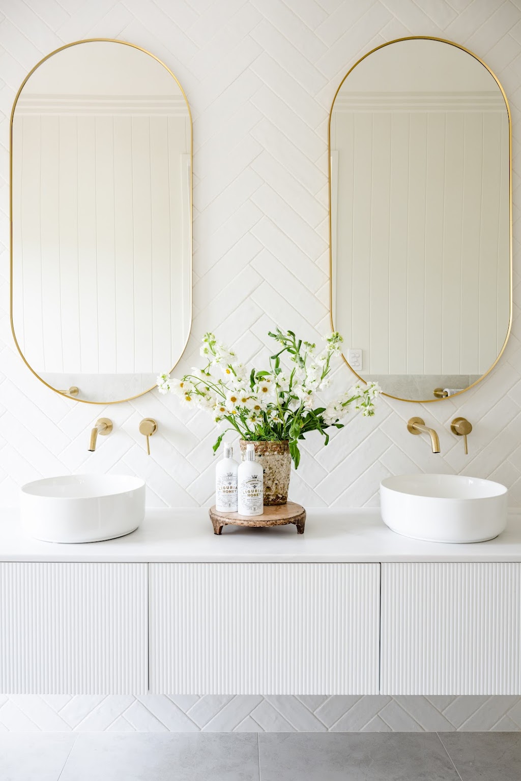 Atelier by Jo Curran | 7 Meagher St, Llanarth NSW 2795, Australia | Phone: 0420 712 174