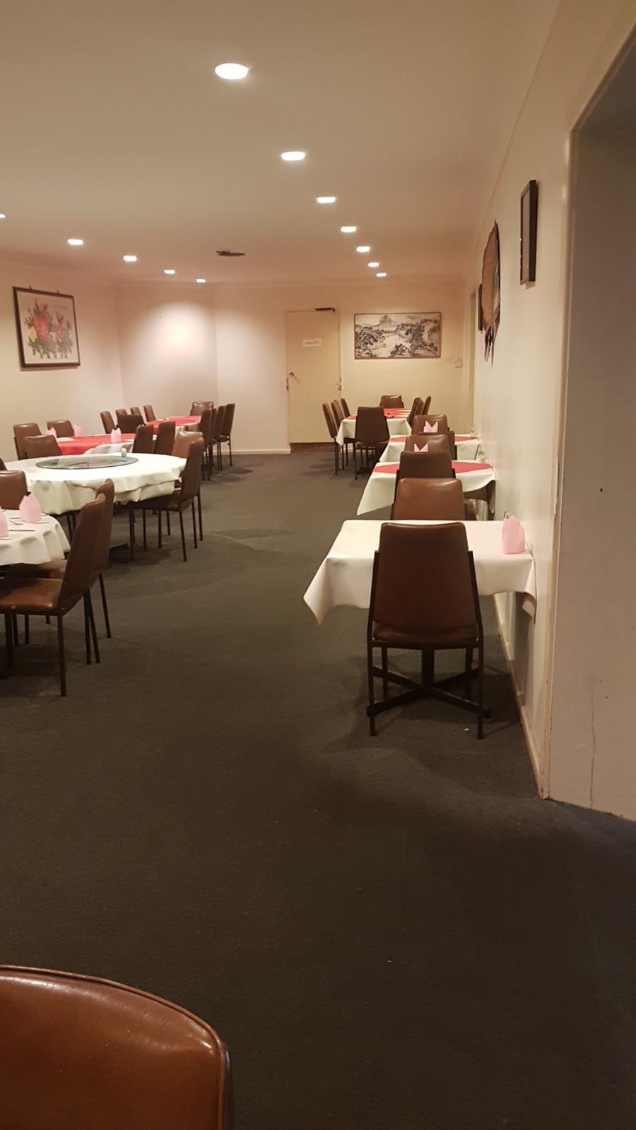 Happy Inn Chinese Restaurant | 27 Main St, Grenfell NSW 2810, Australia | Phone: (02) 6343 1366