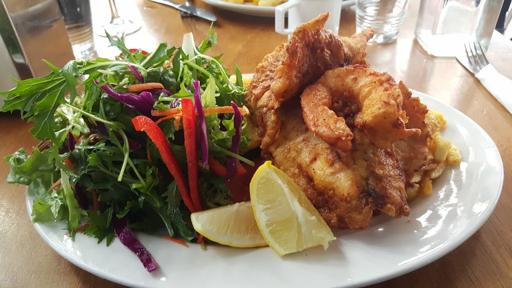 Life Boat Seafoods | restaurant | 9 Dangar Rd, Brooklyn NSW 2083, Australia | 0299857510 OR +61 2 9985 7510