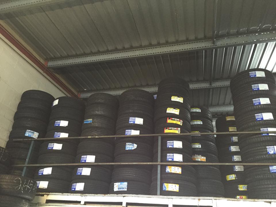 Zillmere Discount Tyers & Service Centre | car repair | 86 Murphy Rd, Geebung QLD 4034, Australia | 0731612035 OR +61 7 3161 2035