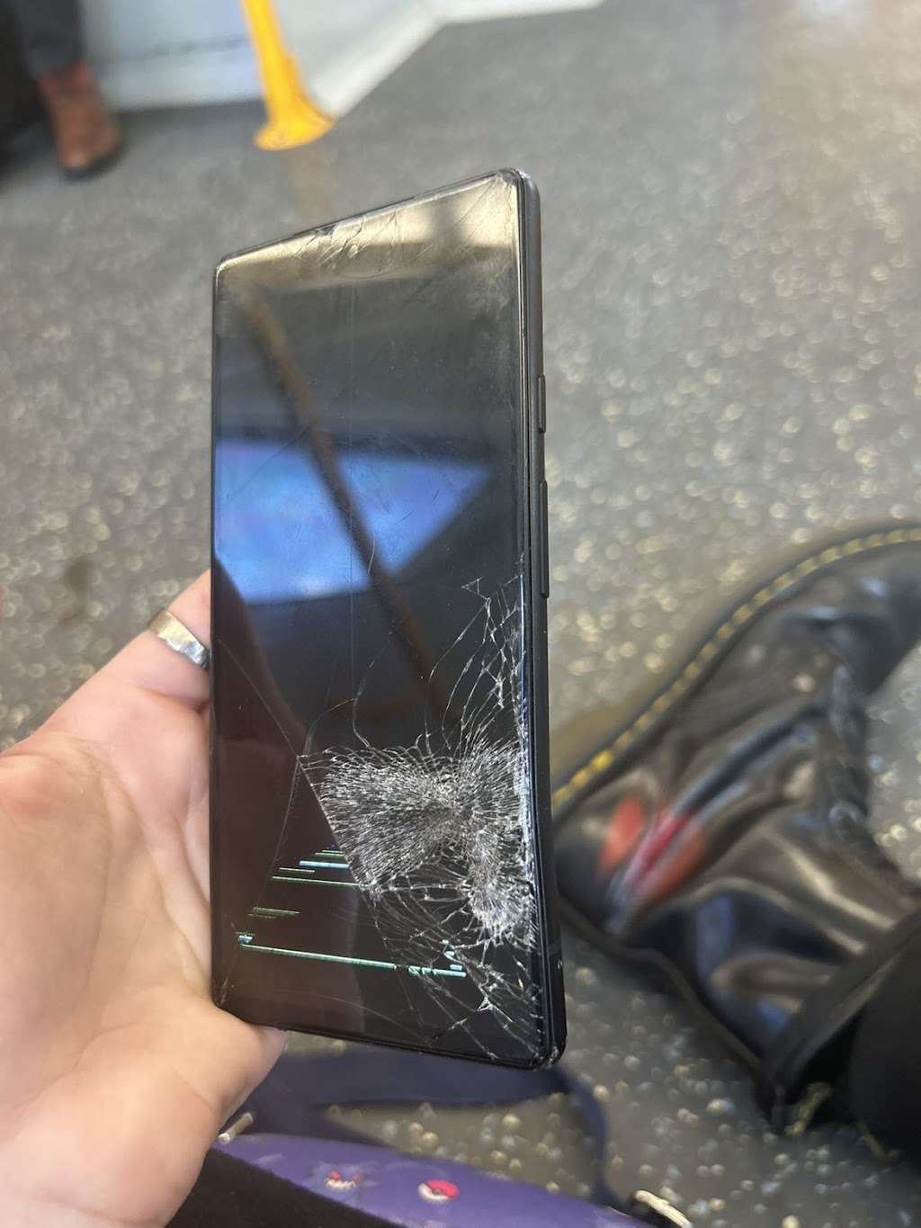 Pro Gadgets Repair | 36 Figtree Blvd, Wadalba NSW 2259, Australia | Phone: 0493 556 413