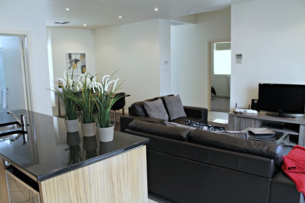 Adelaide DressCircle Apartments | lodging | 48 Tynte St, North Adelaide SA 5006, Australia | 0882671556 OR +61 8 8267 1556