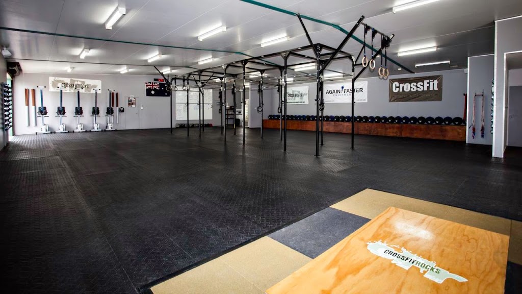 Crossfit Rocks | gym | 19 Benronalds St, Seventeen Mile Rocks QLD 4073, Australia | 0733761398 OR +61 7 3376 1398