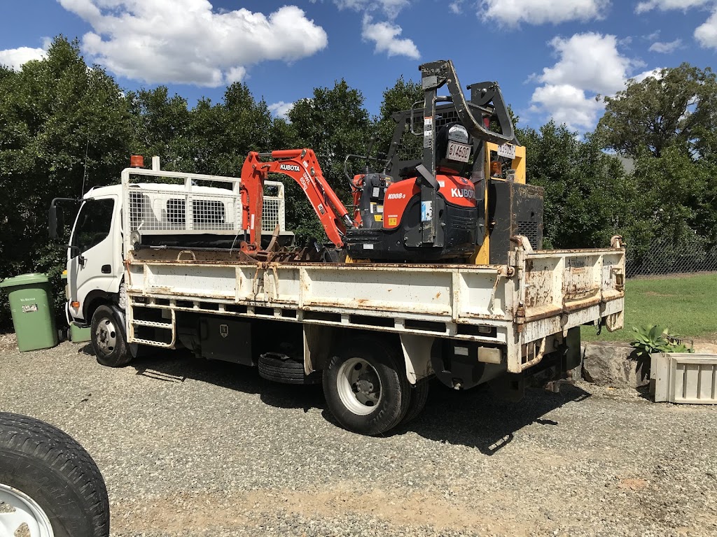 Brisbane mini excavations | Bluewing Ct, Greenbank QLD 4124, Australia | Phone: 0409 000 275