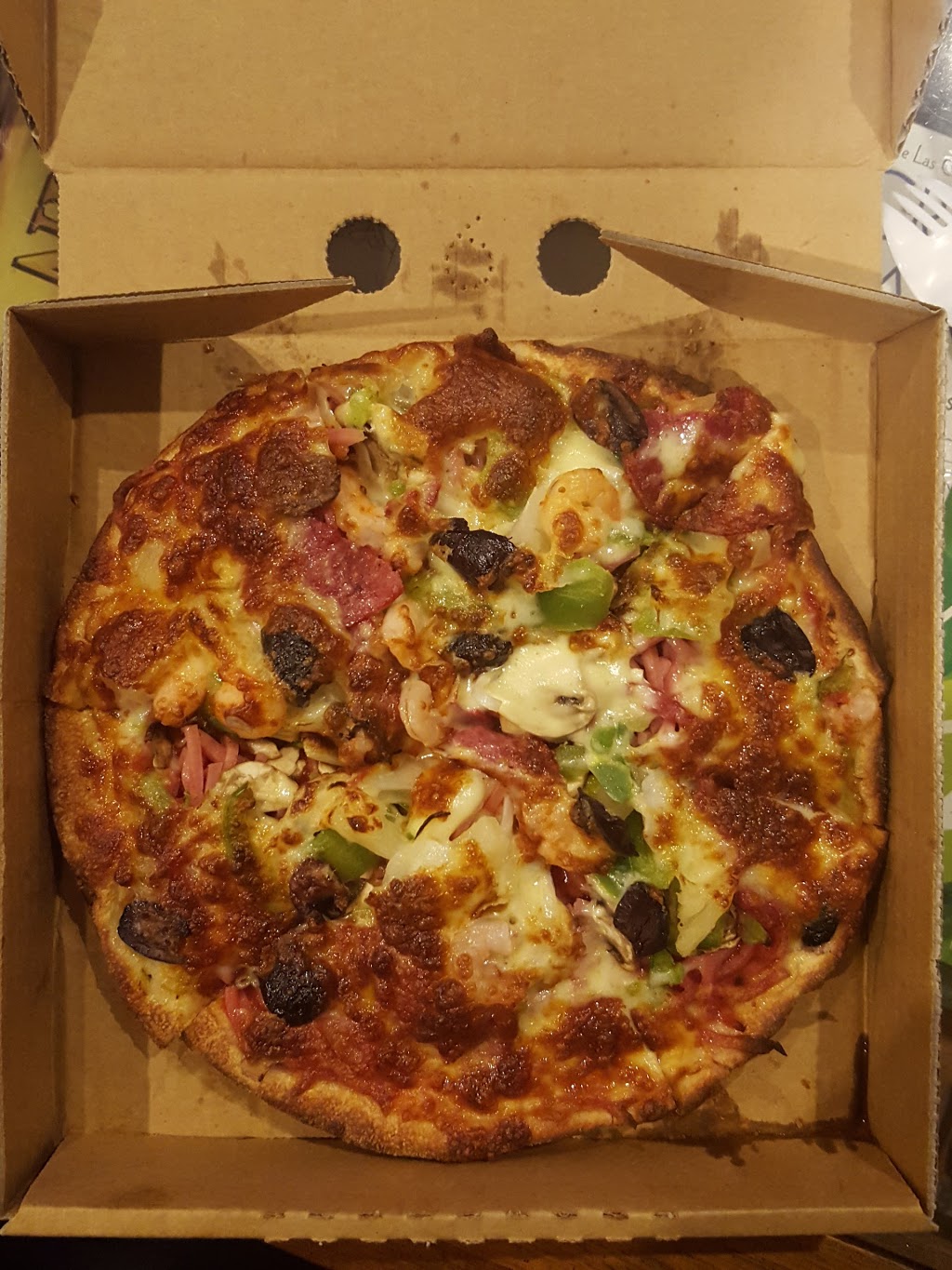 Vinnys Pizza | meal takeaway | 620 Mountain Hwy, Bayswater VIC 3153, Australia | 0397290166 OR +61 3 9729 0166