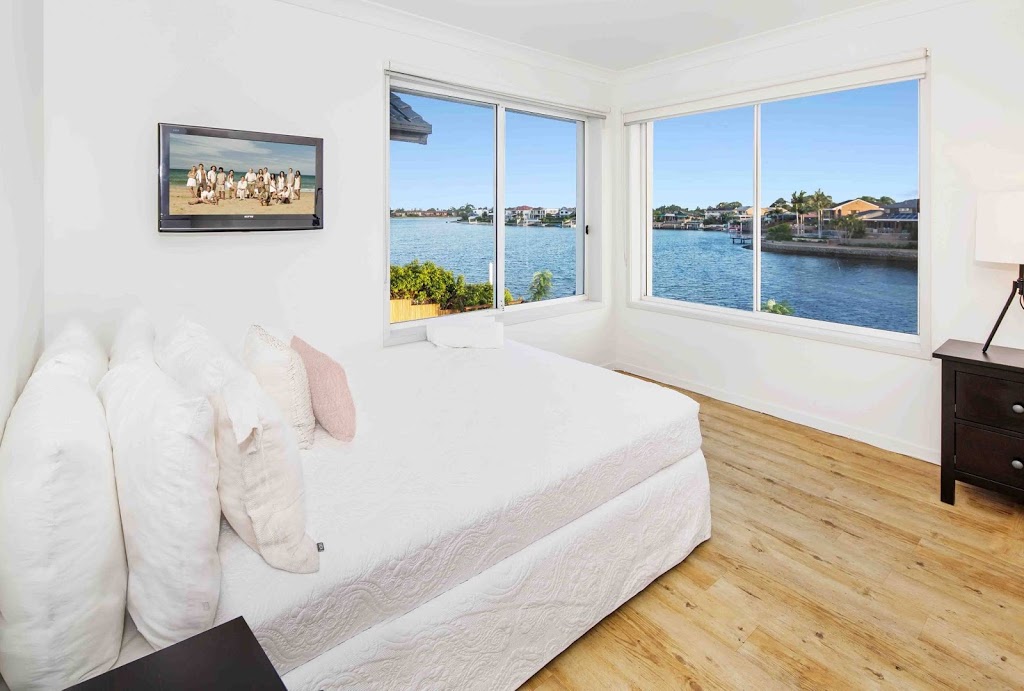 Bella Volante | 5 Volante Cres, Mermaid Waters QLD 4218, Australia | Phone: (07) 5641 0108