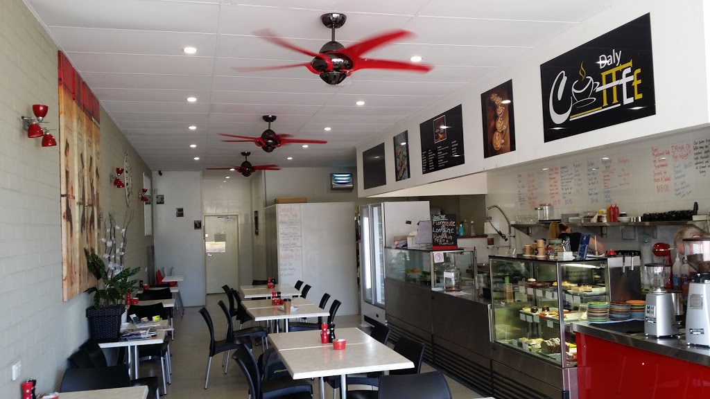 Daily Coffee Den | cafe | Shop1/105 Scenic Dr, Budgewoi NSW 2262, Australia | 0243900027 OR +61 2 4390 0027