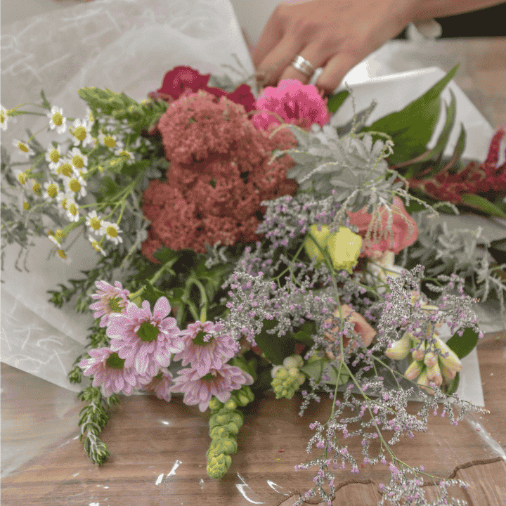 Conerin Farm Flowers Kyneton | 293 Sebastopol Rd, Kyneton VIC 3444, Australia | Phone: 0415 353 403