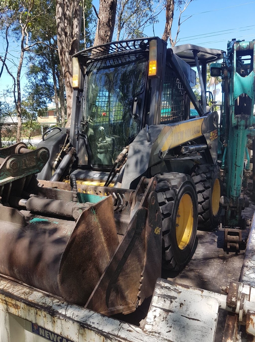 Barts Mini Excavator & Tipper | Priestdale Rd, Rochedale South QLD 4123, Australia | Phone: 0417 713 617