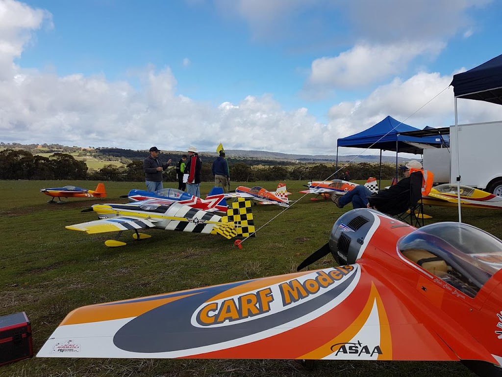 Fox-Field, Model aircraft flying area | Burlong WA 6401, Australia | Phone: 0402 906 345