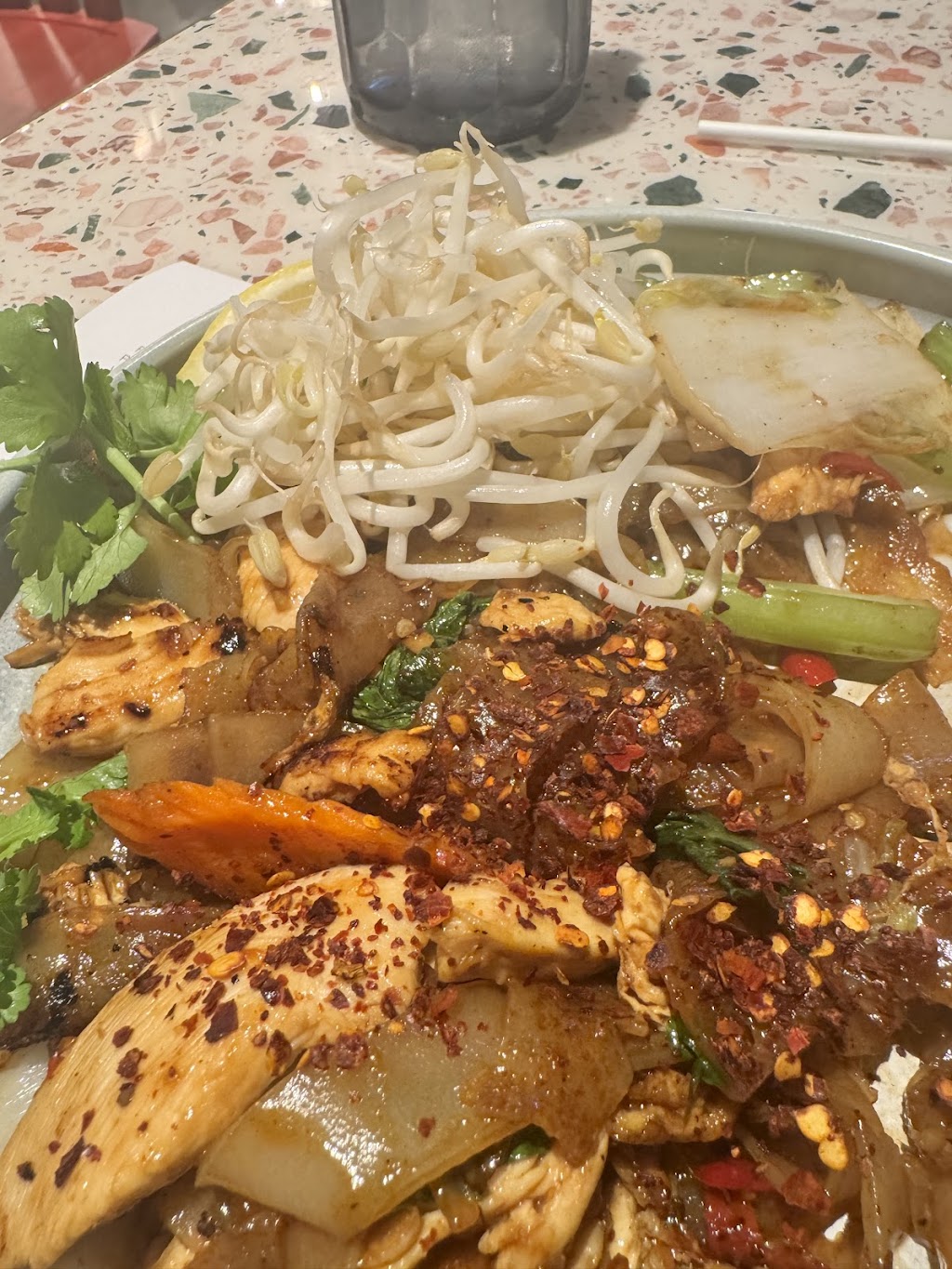 New Town Thai, West HQ | 33 Railway St, Rooty Hill NSW 2766, Australia | Phone: (02) 9625 5500