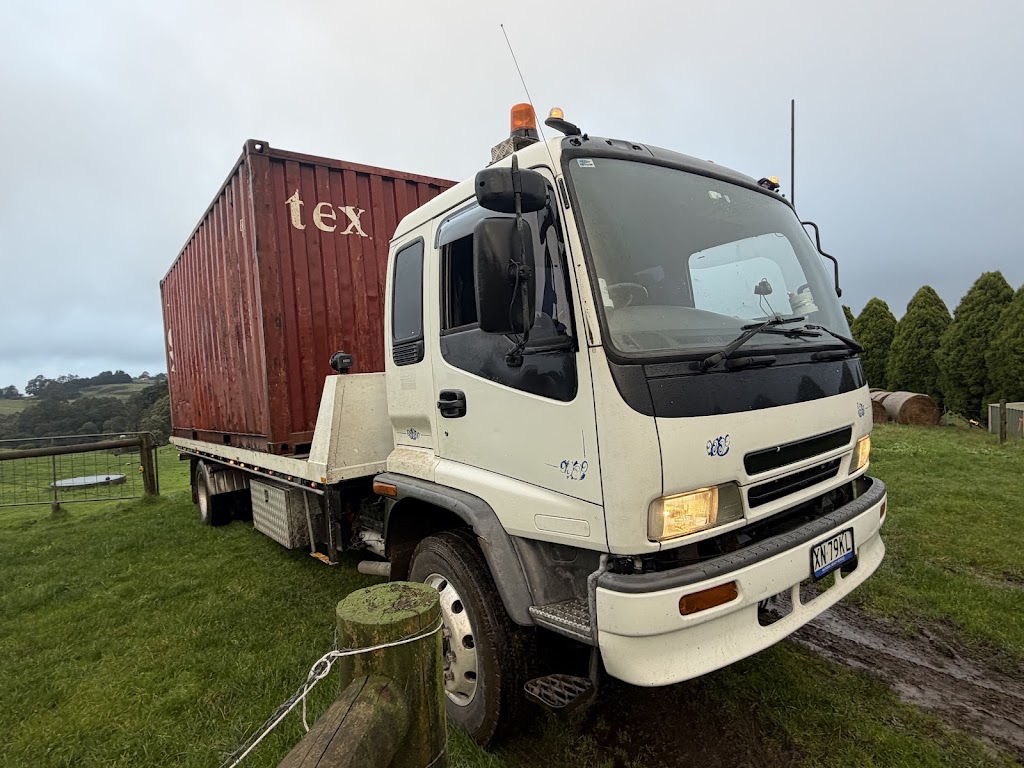 Cardinia district towing | Koo Wee Rup-Longwarry Rd, Modella VIC 3816, Australia | Phone: 0401 188 408