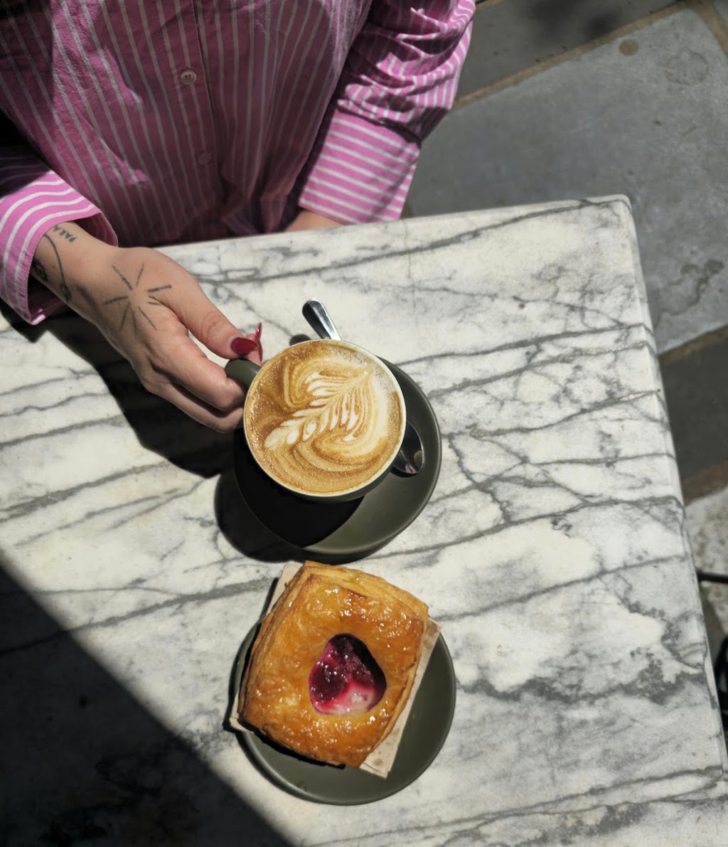 The Meeting Pool Café | 7 Hillcrest Ave, Eltham VIC 3095, Australia | Phone: (03) 9439 7712