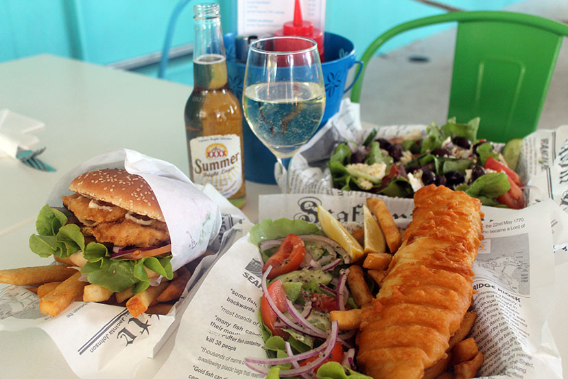 Seafront Fish & Chips | restaurant | next to Wetside Water Park, 1/267A Charlton Esplanade, Pialba QLD 4655, Australia | 0741945888 OR +61 7 4194 5888