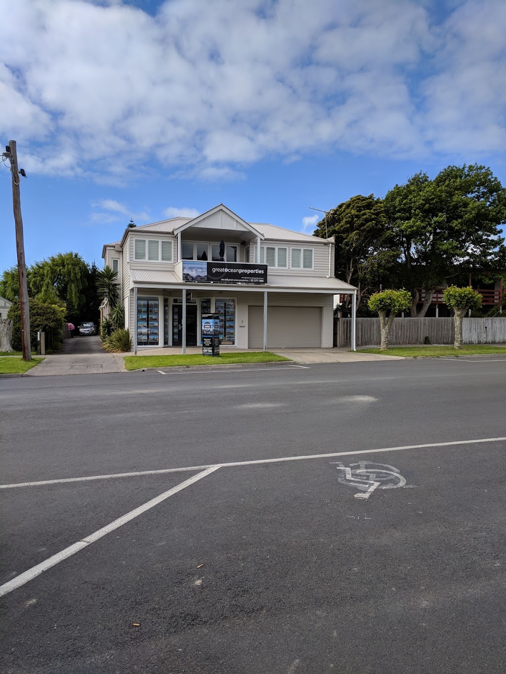 Beachfront Motel | lodging | 163 Great Ocean Rd, Apollo Bay VIC 3233, Australia | 0352376666 OR +61 3 5237 6666