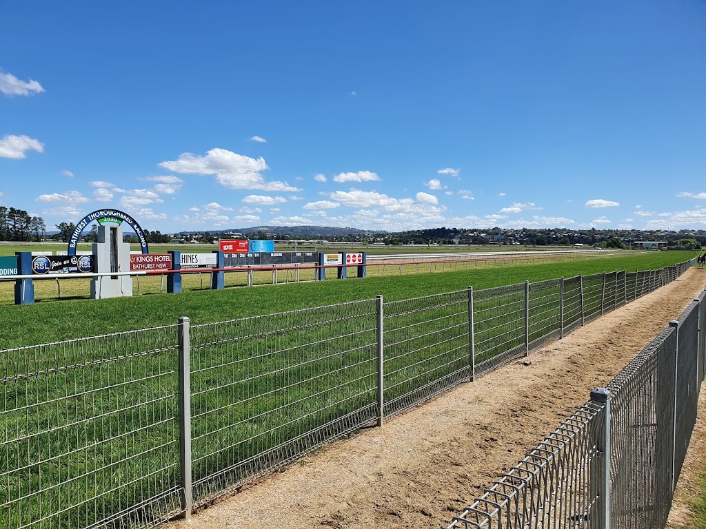 Bathurst Thoroughbred Racing | 55 Eleven Mile Dr, Bathurst NSW 2795, Australia | Phone: (02) 6331 2719