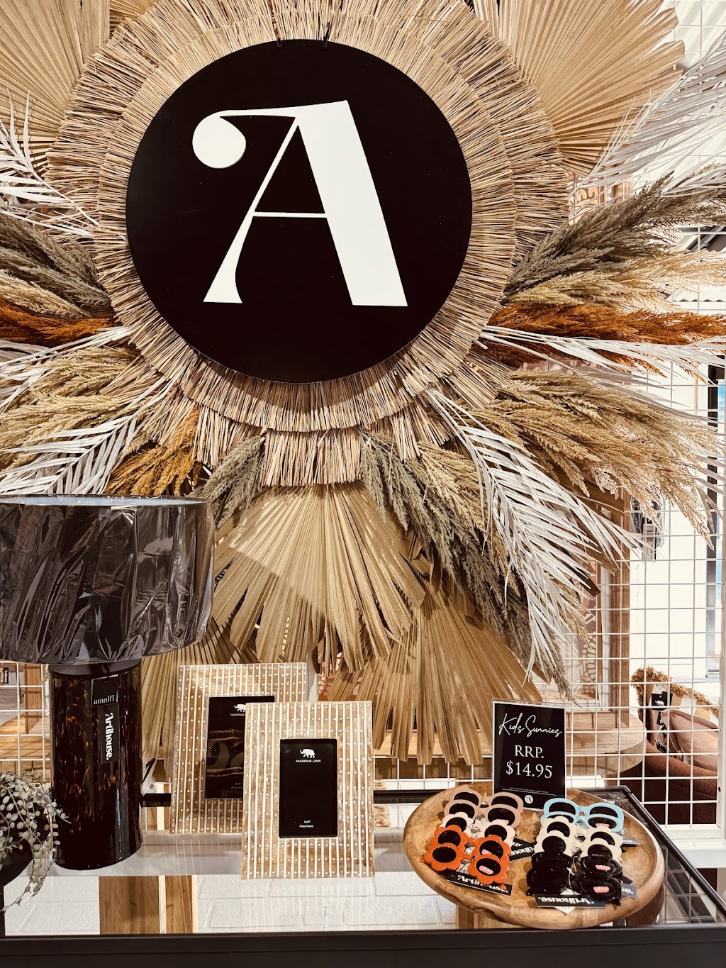 Artihouse | 70 Dunbar Rd, Traralgon VIC 3844, Australia | Phone: 0401 641 740