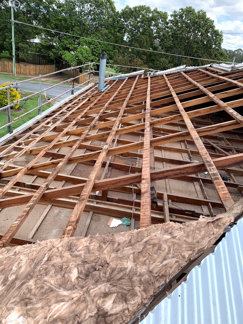 A Plus Roofing Services PTY LTD | 10 Rosewood St, Birkdale QLD 4159, Australia | Phone: 0405 320 636