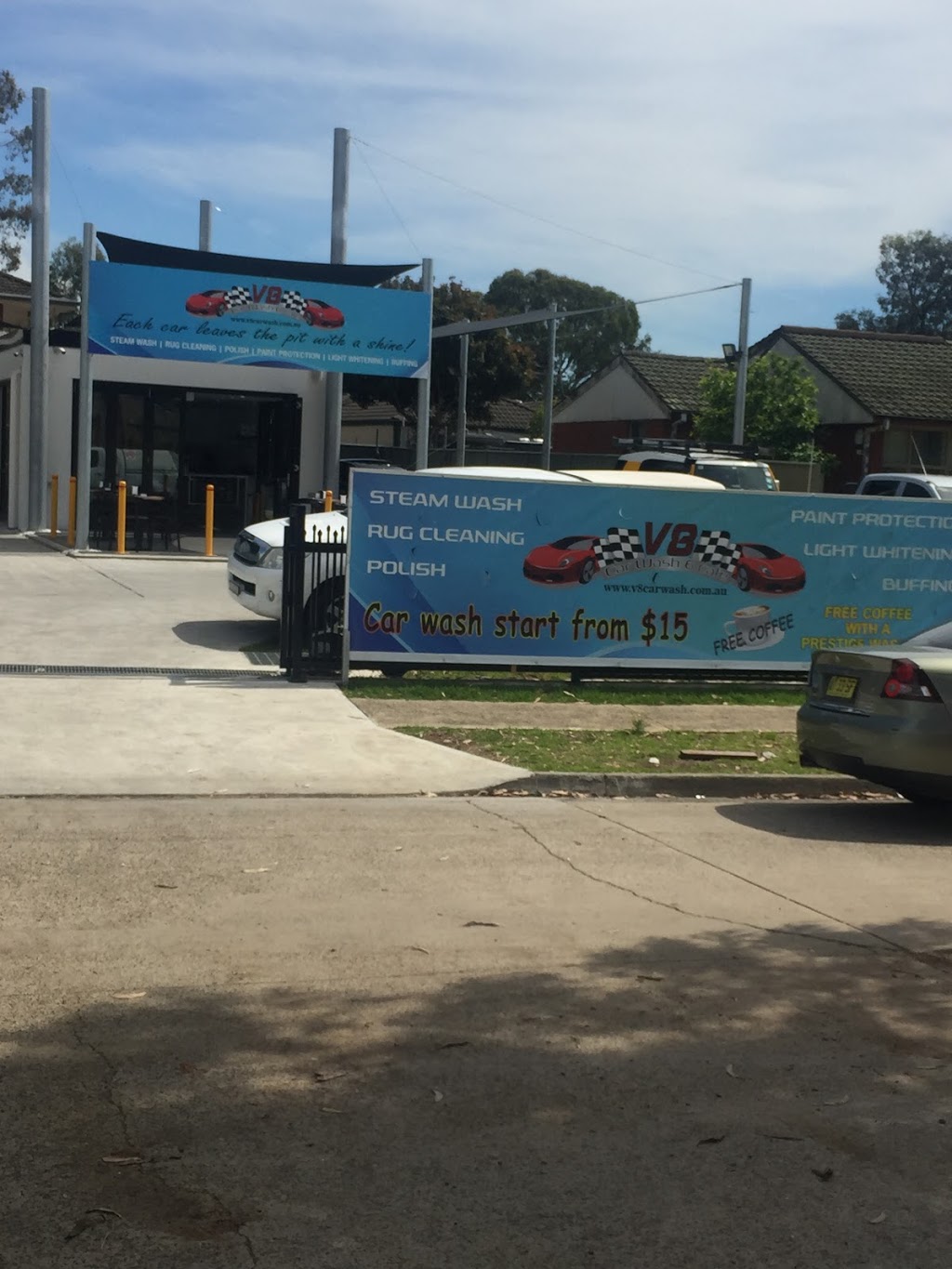 V8 Car Wash And Cafe | 221 Hoxton Park Rd, Cartwright NSW 2168, Australia