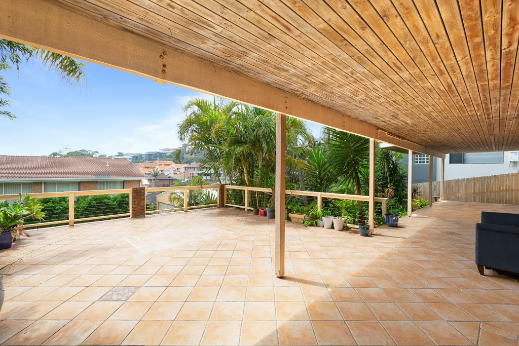 Beachside Retreat - Terrigal Holiday House | 24 Barrington Rd, Terrigal NSW 2260, Australia