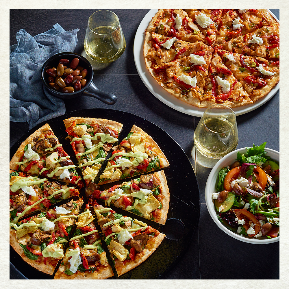 Crust Gourmet Pizza Bar | shop 2/6 Charnwood Pl, Charnwood ACT 2615, Australia | Phone: (02) 6258 6665