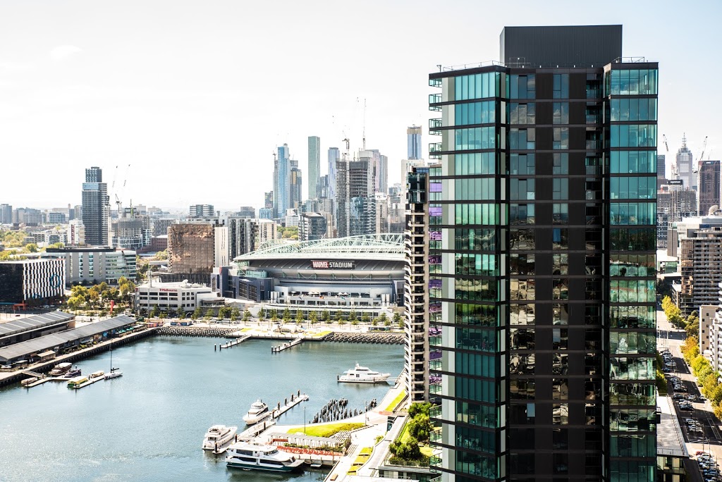 Melbourne Private Apartments - Collins Wharf Waterfront, Docklan | lodging | 915 Collins St, Docklands VIC 3008, Australia | 0401758287 OR +61 401 758 287