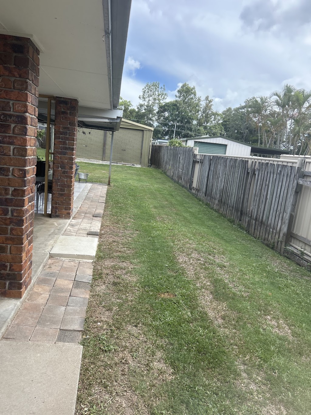 Golden Cane lawns | 9 Rosella St, Wellington Point QLD 4160, Australia | Phone: 0415 190 092
