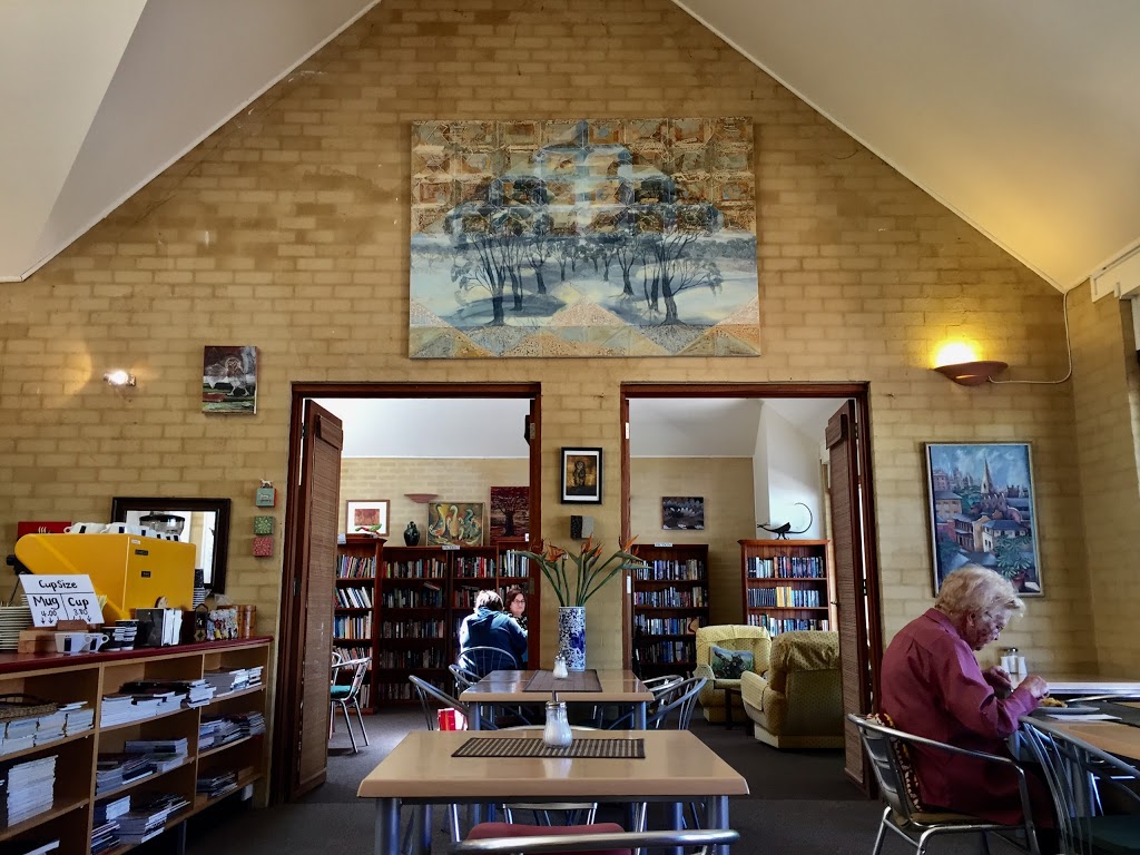 The Serrated Tussock Cafe | cafe | 118 Wallace St, Braidwood NSW 2622, Australia | 0248422346 OR +61 2 4842 2346