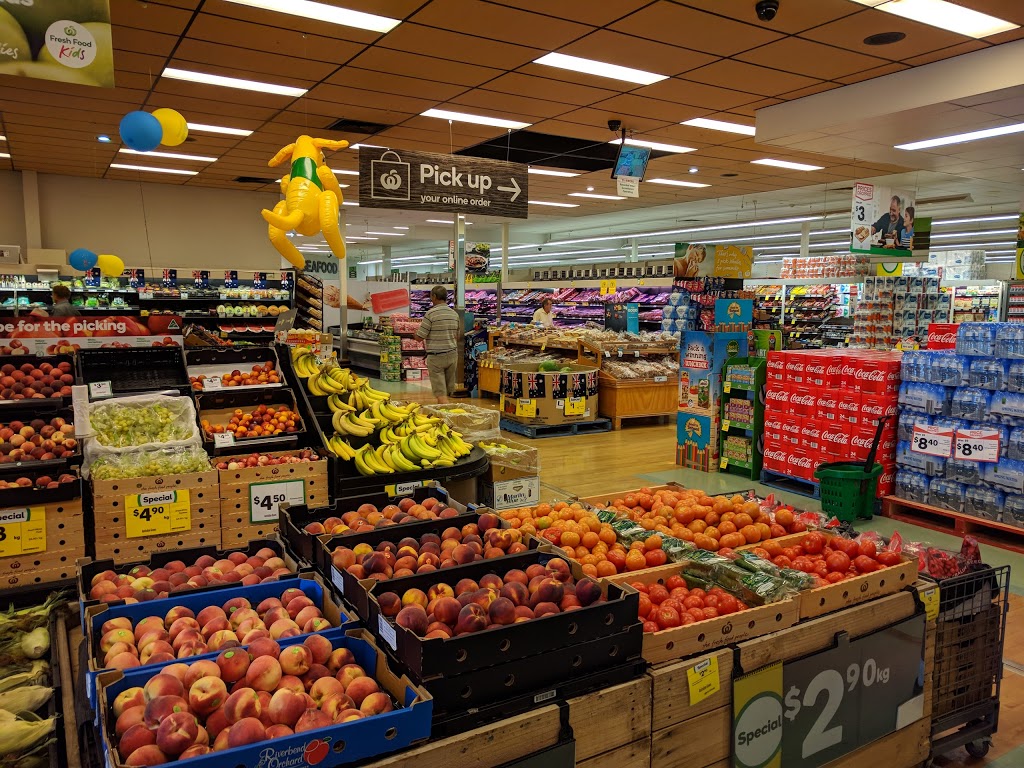 Woolworths Corowa | supermarket | 68 Sanger St, Corowa NSW 2646, Australia | 0260442900 OR +61 2 6044 2900