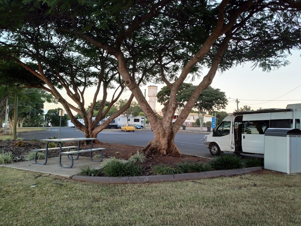 Childers rest area | park | 16 Crescent St, Childers QLD 4660, Australia