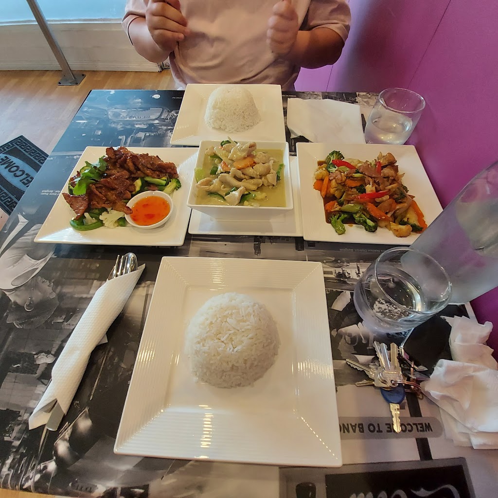 Leks Thai Cafe | 4/38 Fawkner St, Westmeadows VIC 3049, Australia | Phone: (03) 7024 4087