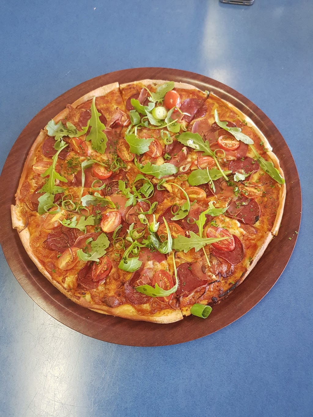 Holloways Pizza & Pasta | 6/113 Oleander St, Holloways Beach QLD 4878, Australia | Phone: (07) 4055 0185