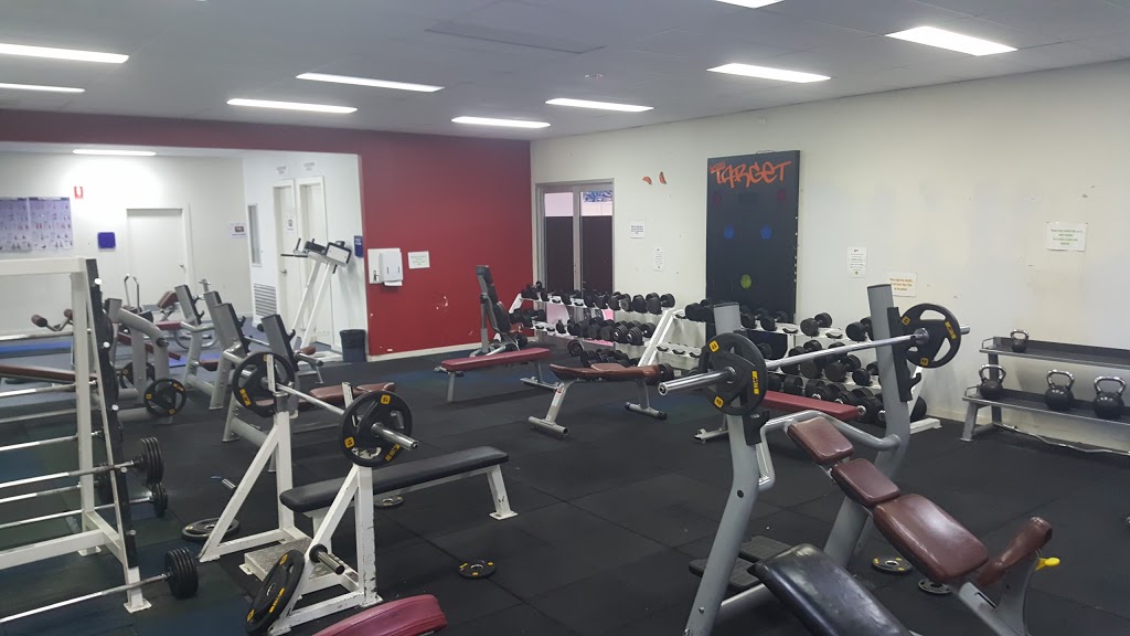 World Gym Sunshine | gym | 131 Harvester Rd, Sunshine West VIC 3020, Australia | 0393111077 OR +61 3 9311 1077