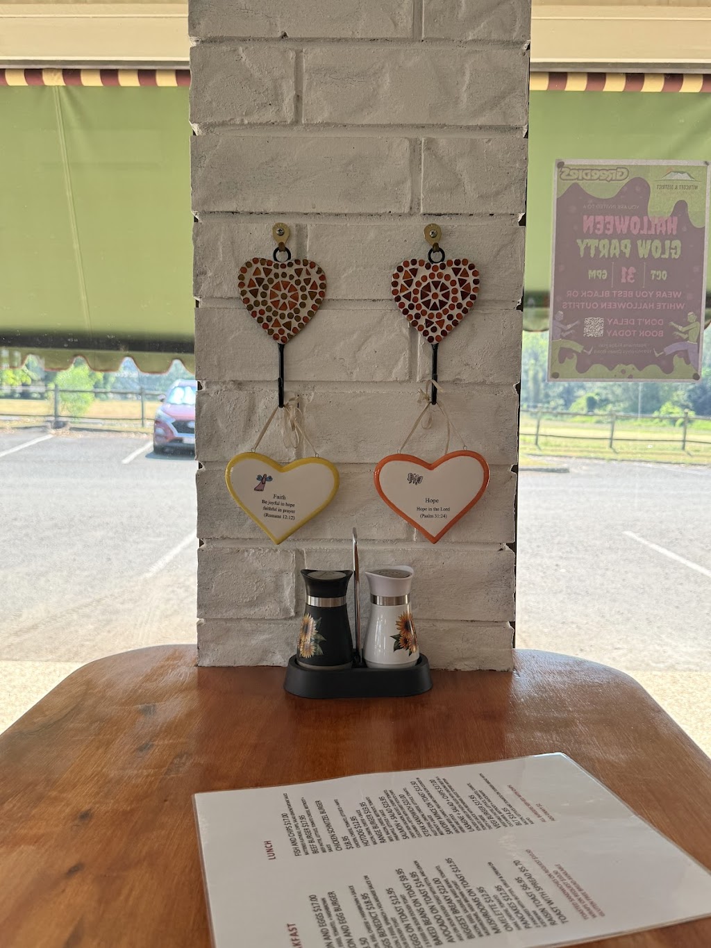 Tinas Tuckerbox | 656 Toowoomba Connection Rd, Withcott QLD 4352, Australia | Phone: 0439 689 152