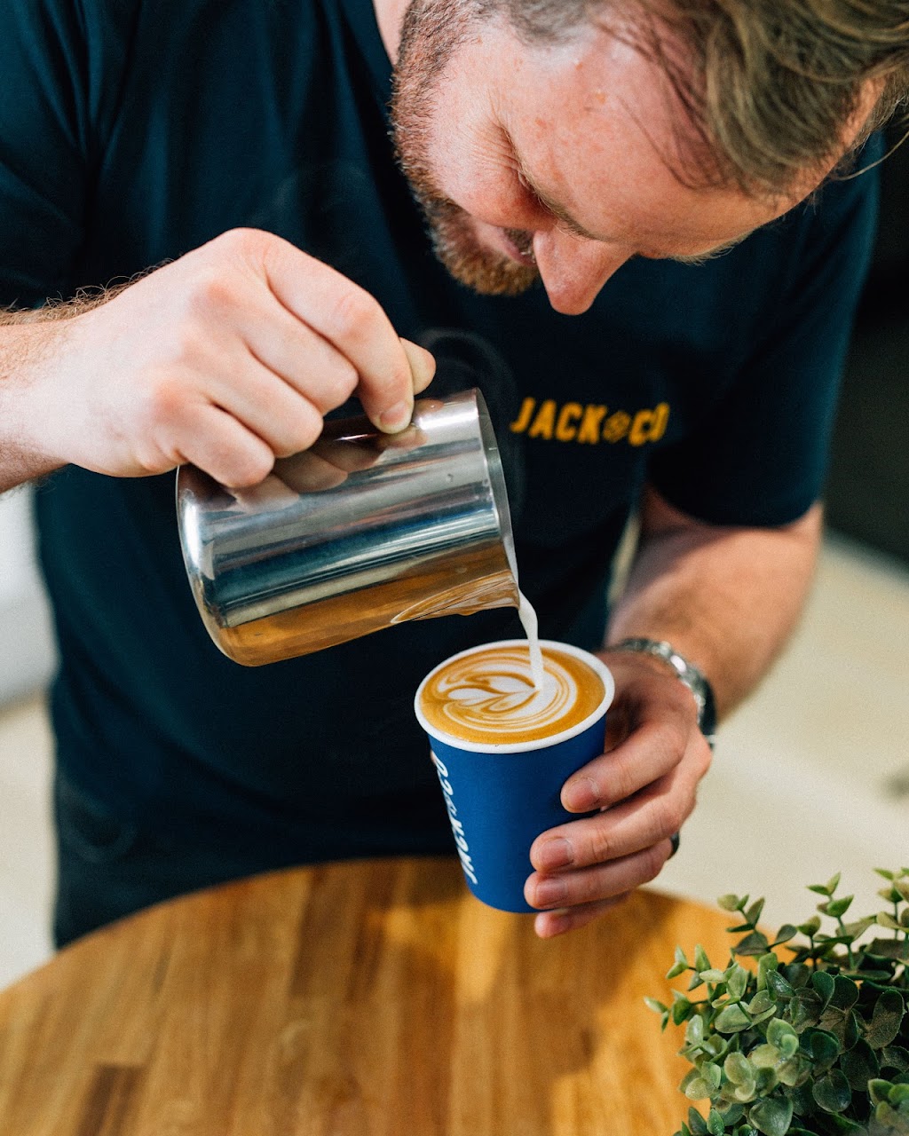 Jack & Co Tea Gardens | 1 Myall Quays Blvd, Tea Gardens NSW 2324, Australia | Phone: (02) 4326 9007