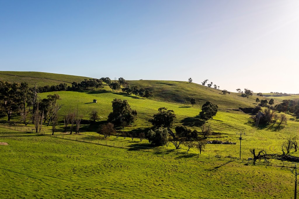 BAROSSA GRAND RETREATS | 235 Gawler Park Rd, Angaston SA 5353, Australia | Phone: 0407 393 596