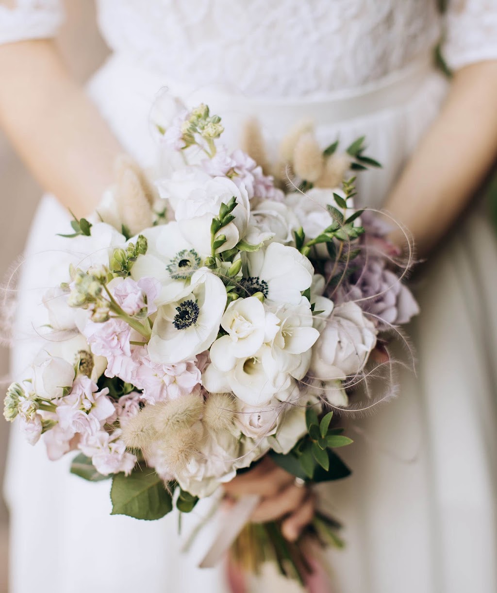 Weddings Dandenong Ranges | 3 Claverton Ave, Mount Dandenong VIC 3767, Australia | Phone: 0408 921 813