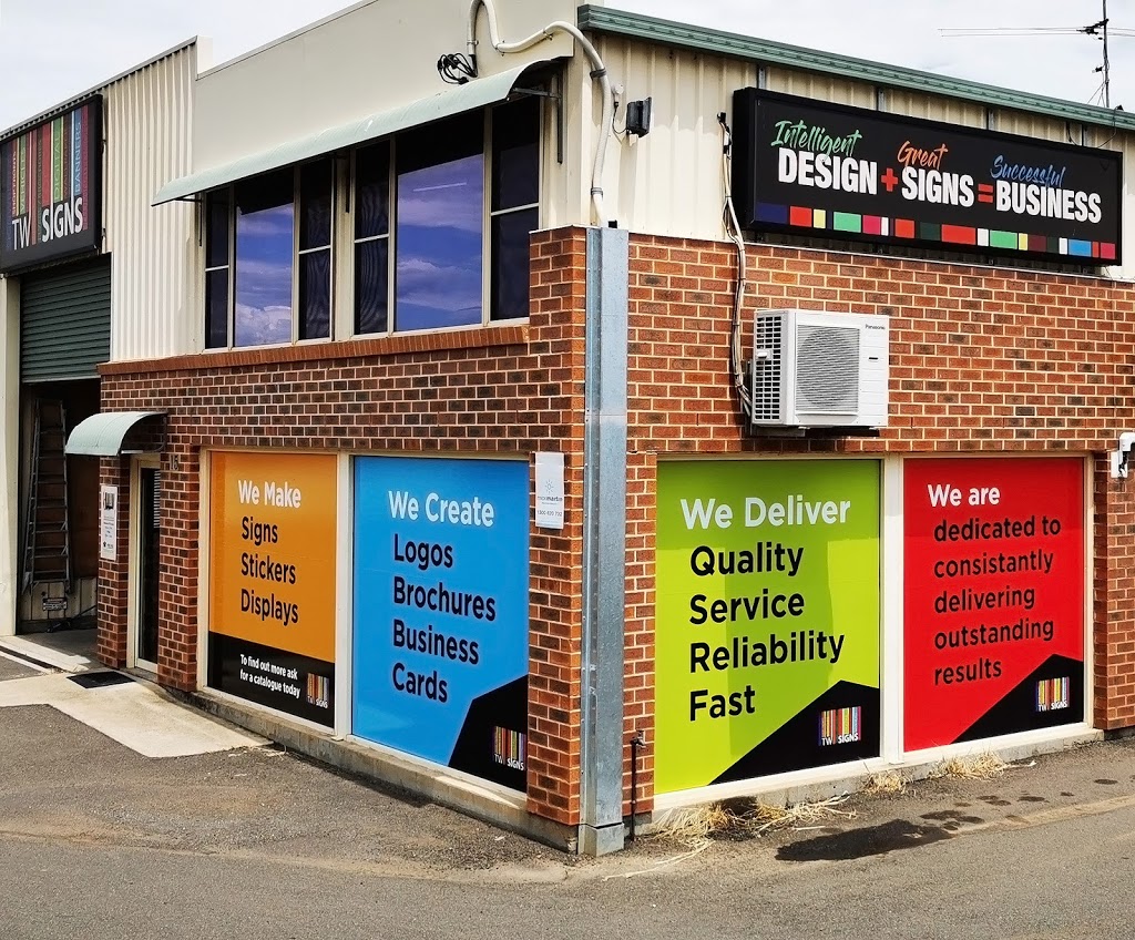 TW SIGNS | 15 Ebsworth St, Tamworth NSW 2340, Australia | Phone: (02) 6765 2422