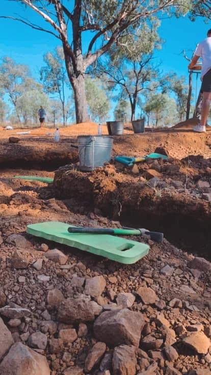 Lady Luck Fossicking Tours | 45 Sunrise Road, Sapphire Central QLD 4702, Australia | Phone: 0456 433 719