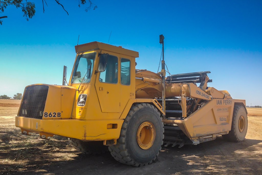 Ian Perry Earthmoving and Excavations | 12 Edgar St, Tatura VIC 3616, Australia | Phone: 0428 351 980